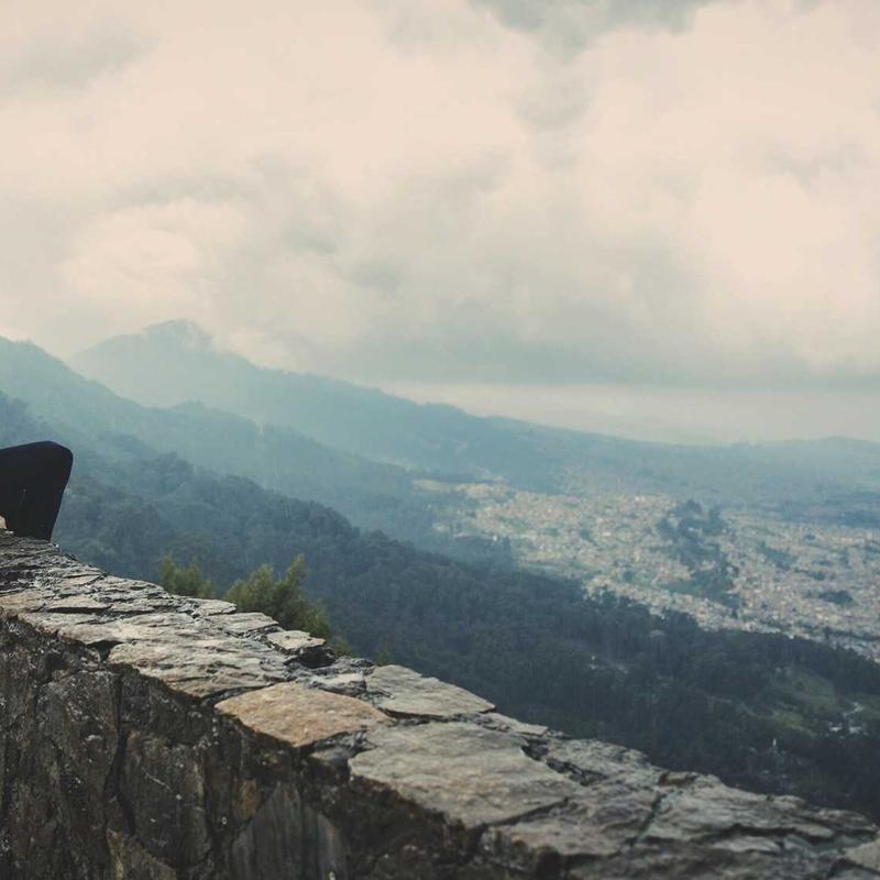 Classic Umbrella Family size [LOAD] (image 1 of 3)